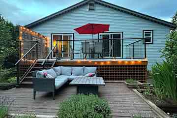 Bowser,British Columbia,Canada