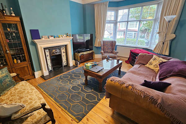 Palmers Green, England, United Kingdom